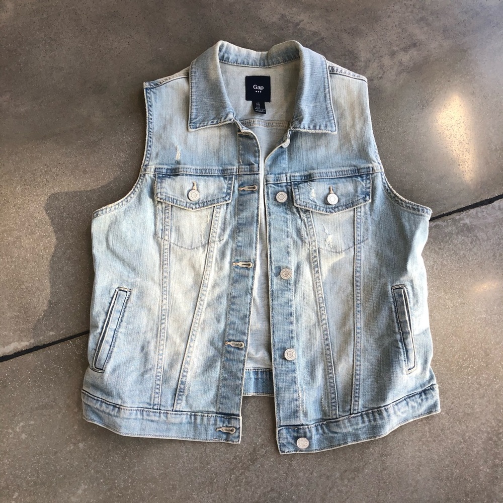 GAP DENIM JACKET VEST.